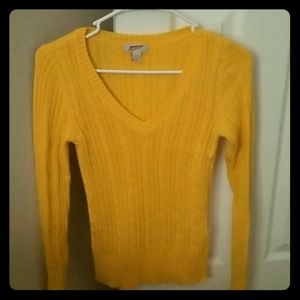 Arizona Jean Co. V-Neck Long Sleeve Yellow/Gold Sweater